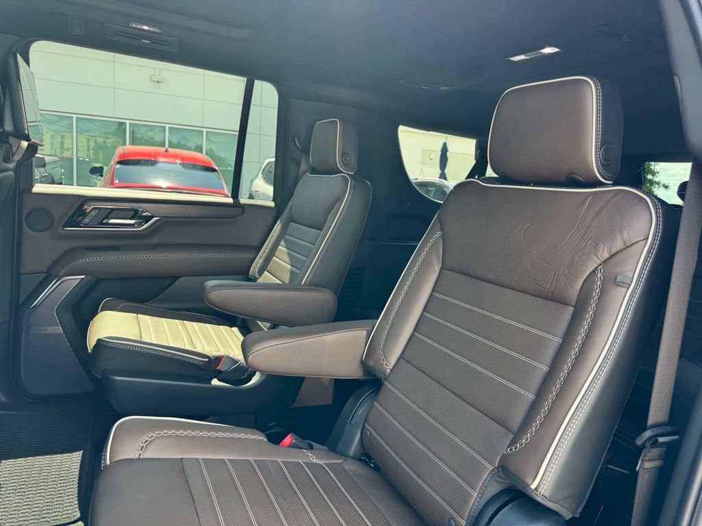New 2026 GMC Yukon XL Denali Ultimate AWD/4WD image 30