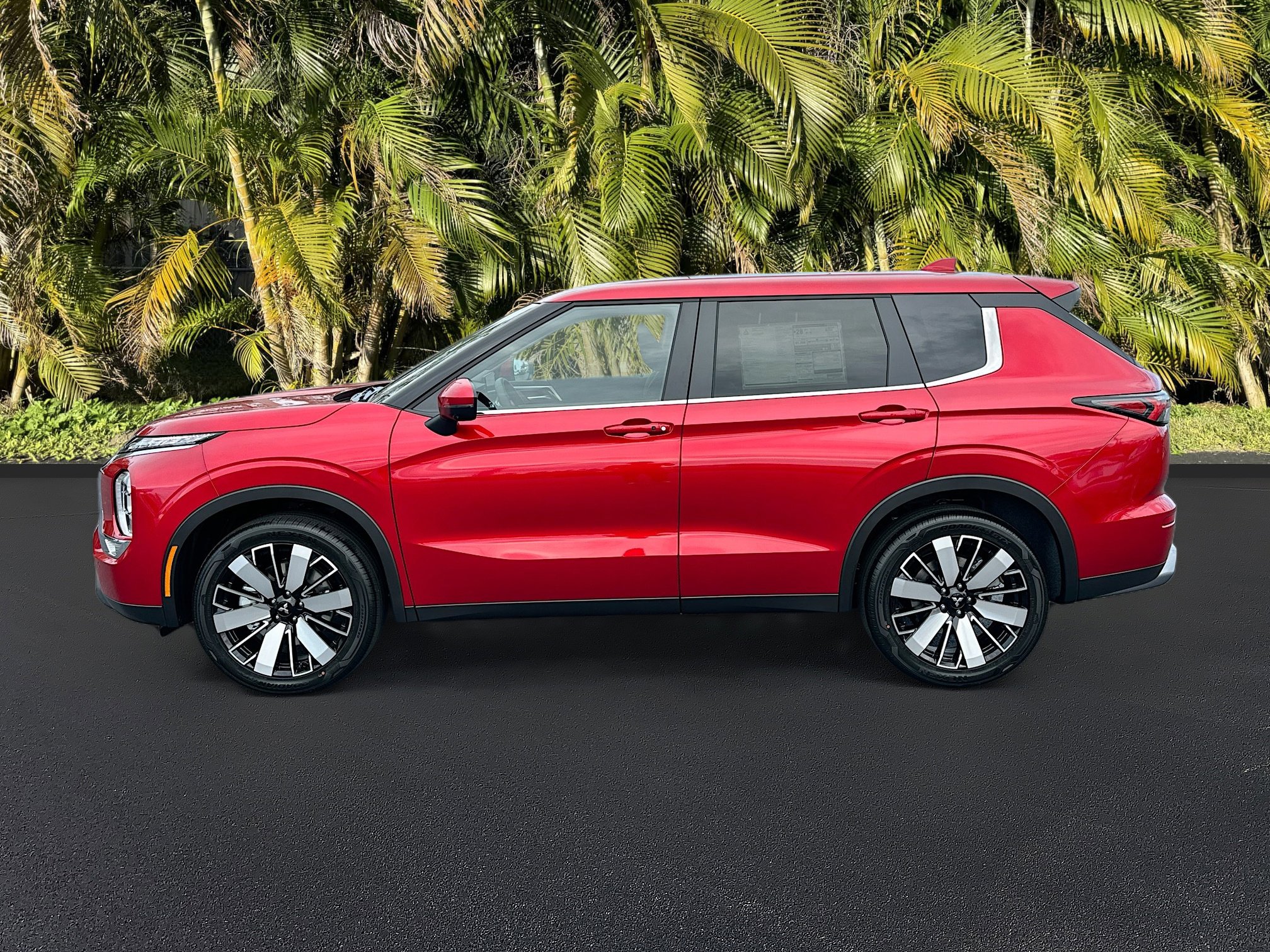 New 2026 Mitsubishi Outlander SE image 2