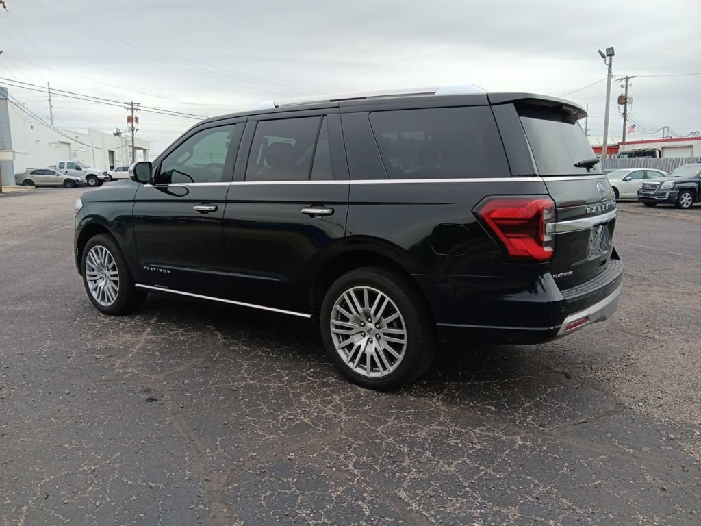Used 2023 Ford Expedition Platinum AWD/4WD image 6