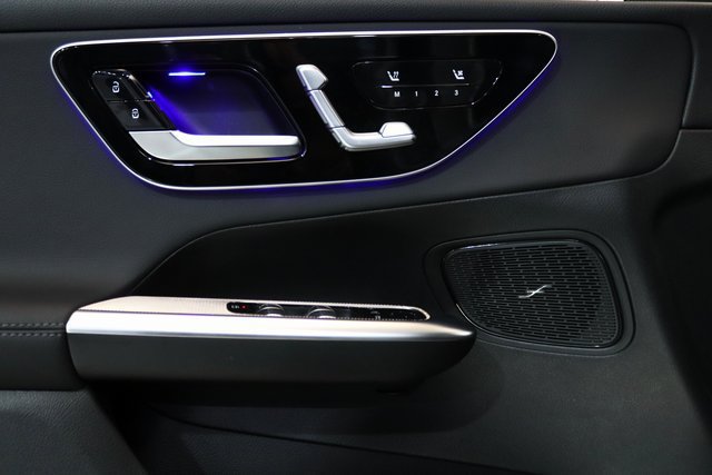 Certified 2025 Mercedes-Benz GLC 300 4MATIC image 3