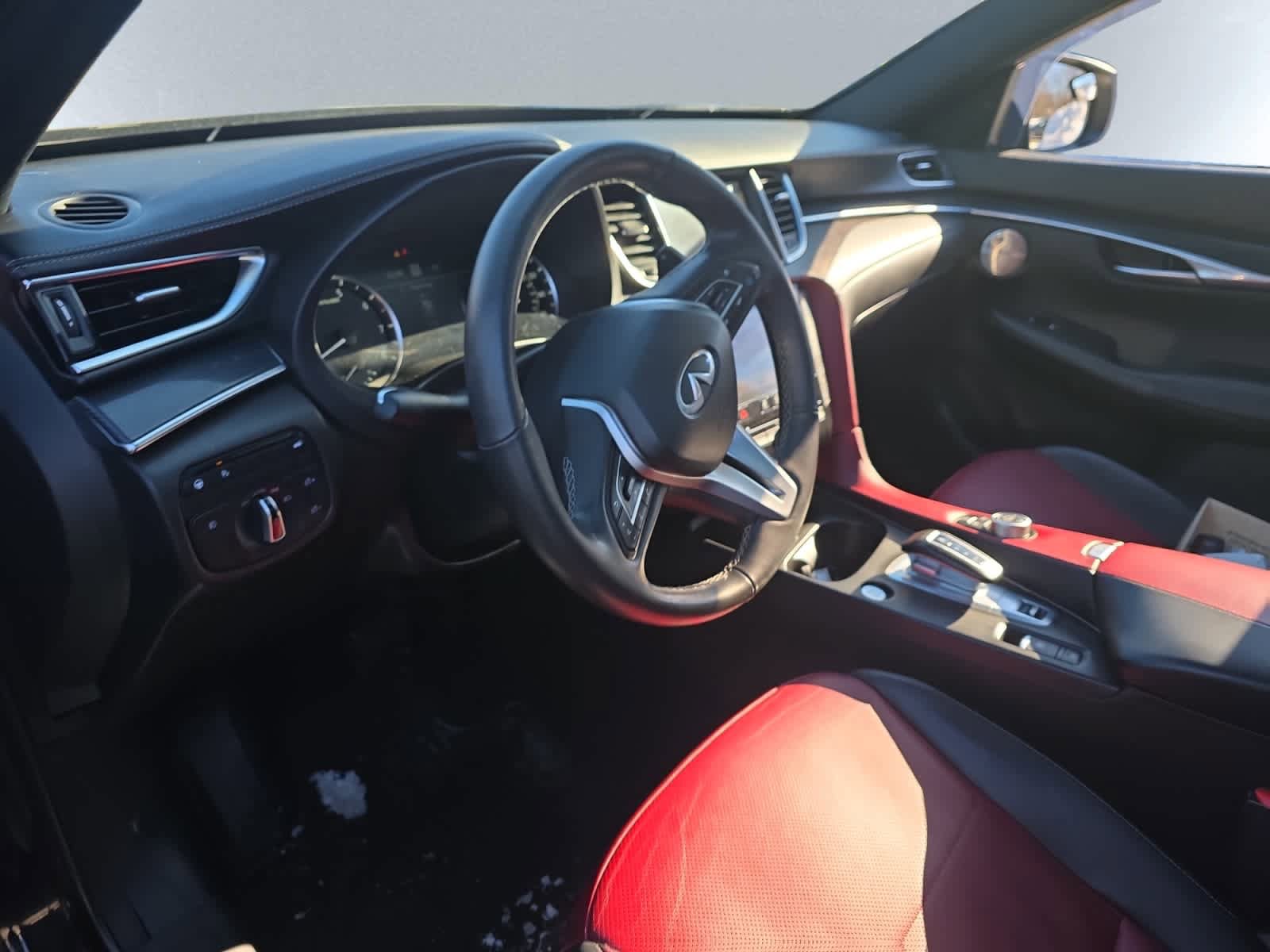 Used 2023 INFINITI QX50 Sport AWD/4WD image 17