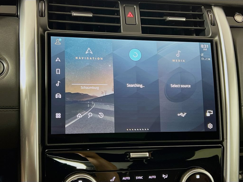 Certified 2025 Land Rover Discovery S AWD/4WD image 15