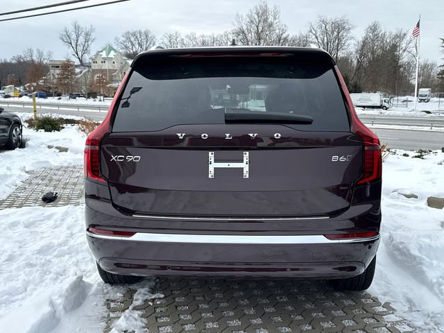 New 2026 Volvo XC90 B6 Plus w/ Protection Package Premier image 4