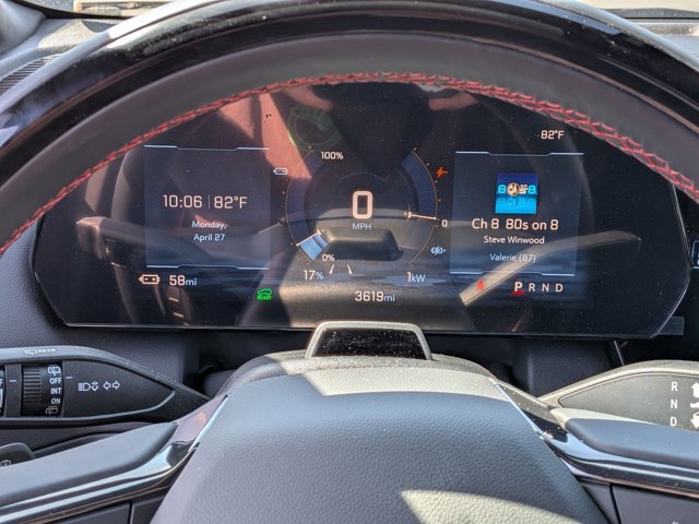Used 2024 Chevrolet Equinox EV RS FWD image 9
