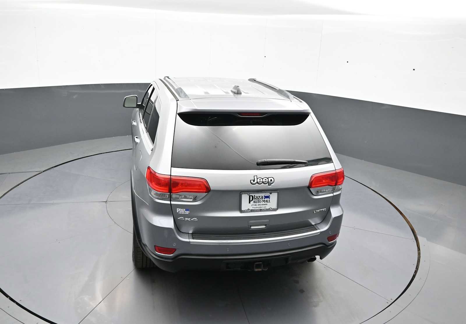 Used 2018 Jeep Grand Cherokee Limited AWD/4WD image 39