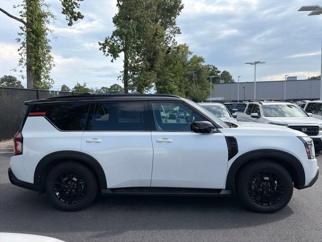 Used 2025 Nissan Armada PRO-4X AWD/4WD image 4