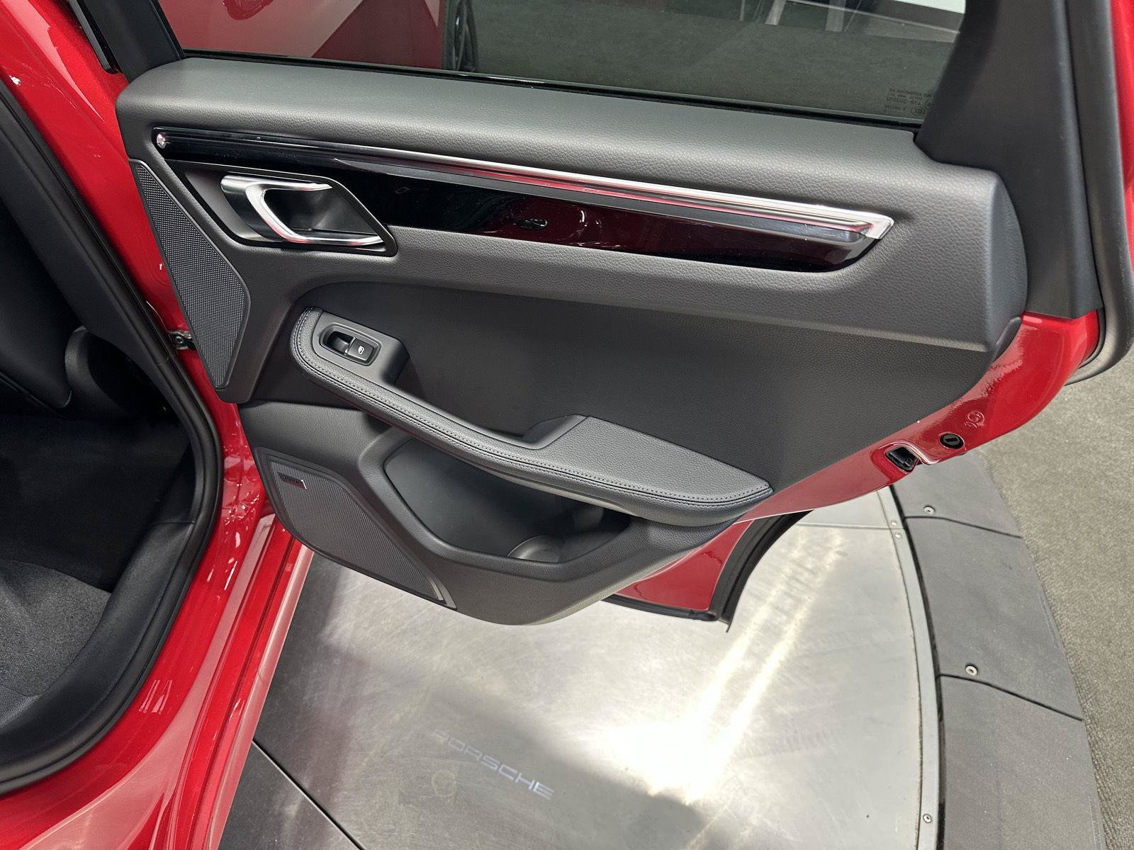 New 2026 Porsche Macan S AWD/4WD image 39