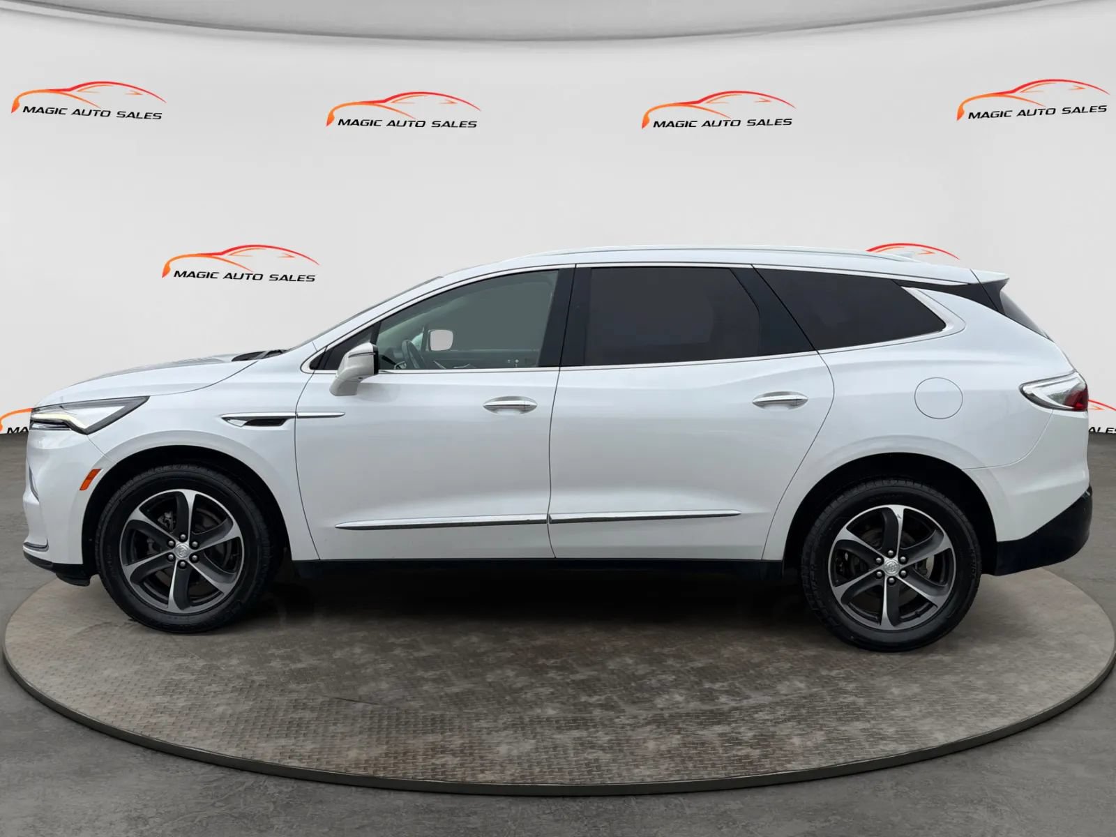 Used 2022 Buick Enclave Essence w/ Experience Buick Package AWD/4WD image 7