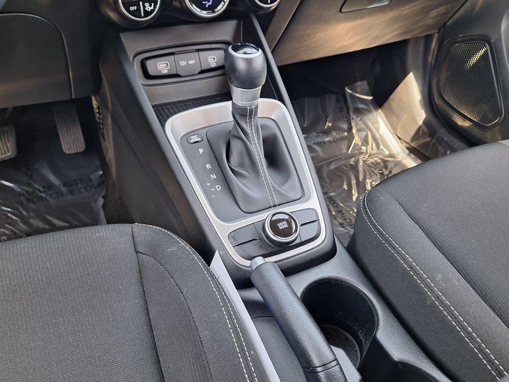 Certified 2024 Hyundai Venue SEL FWD image 23