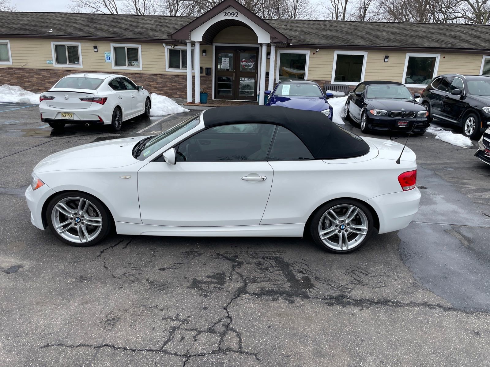 Used 2013 BMW 135i Convertible image 30