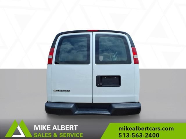 Used 2020 Chevrolet Express 2500 w/ Driver Convenience Package RWD image 6