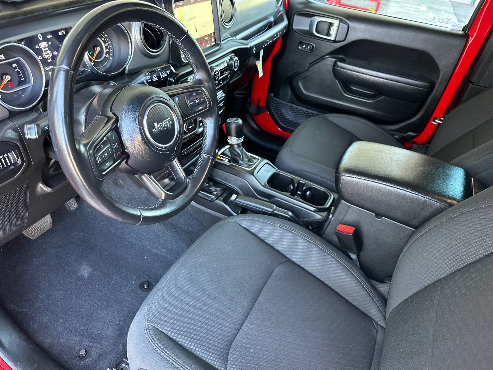 Used 2022 Jeep Wrangler Sport AWD/4WD image 9