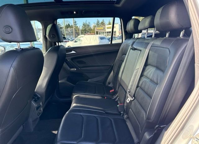 Used 2020 Volkswagen Tiguan SEL Premium R-Line image 48