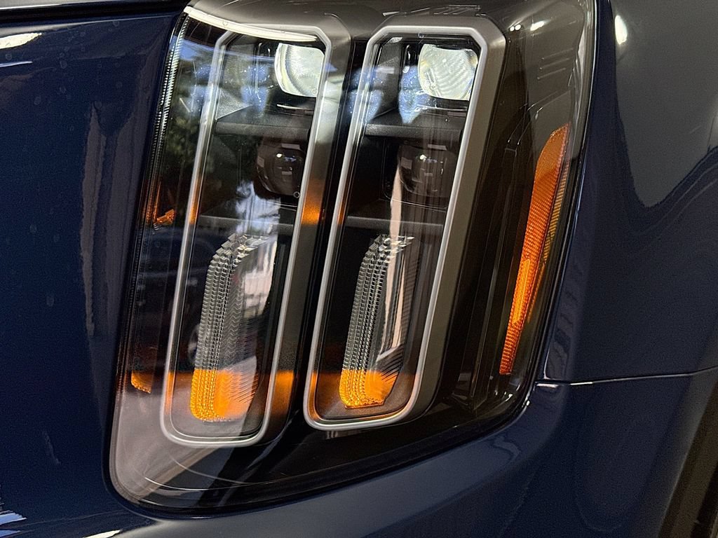 Used 2025 Kia Telluride EX w/ EX Captain's Chair Package FWD image 42