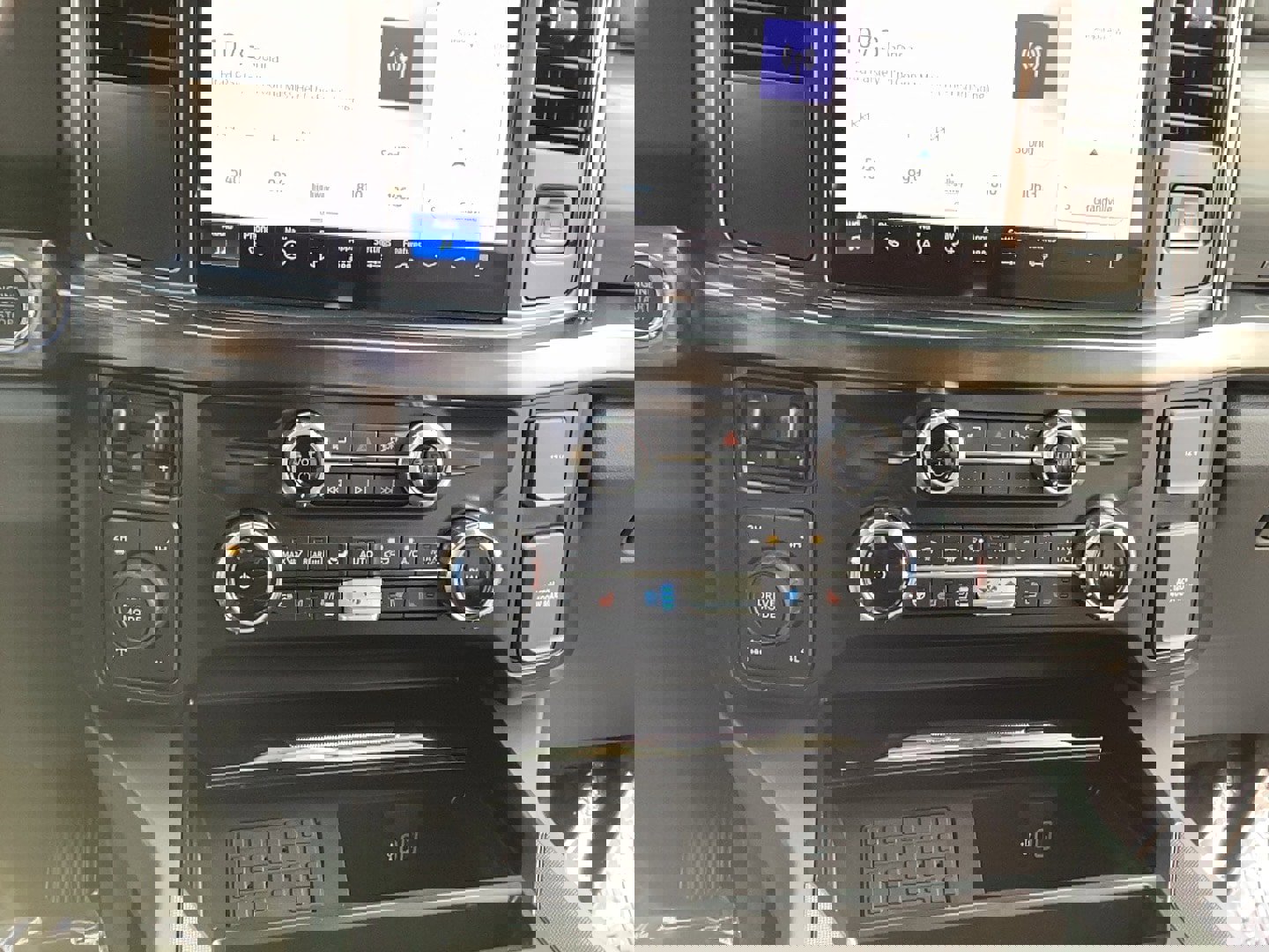 New 2026 Ford F350 Lariat image 25