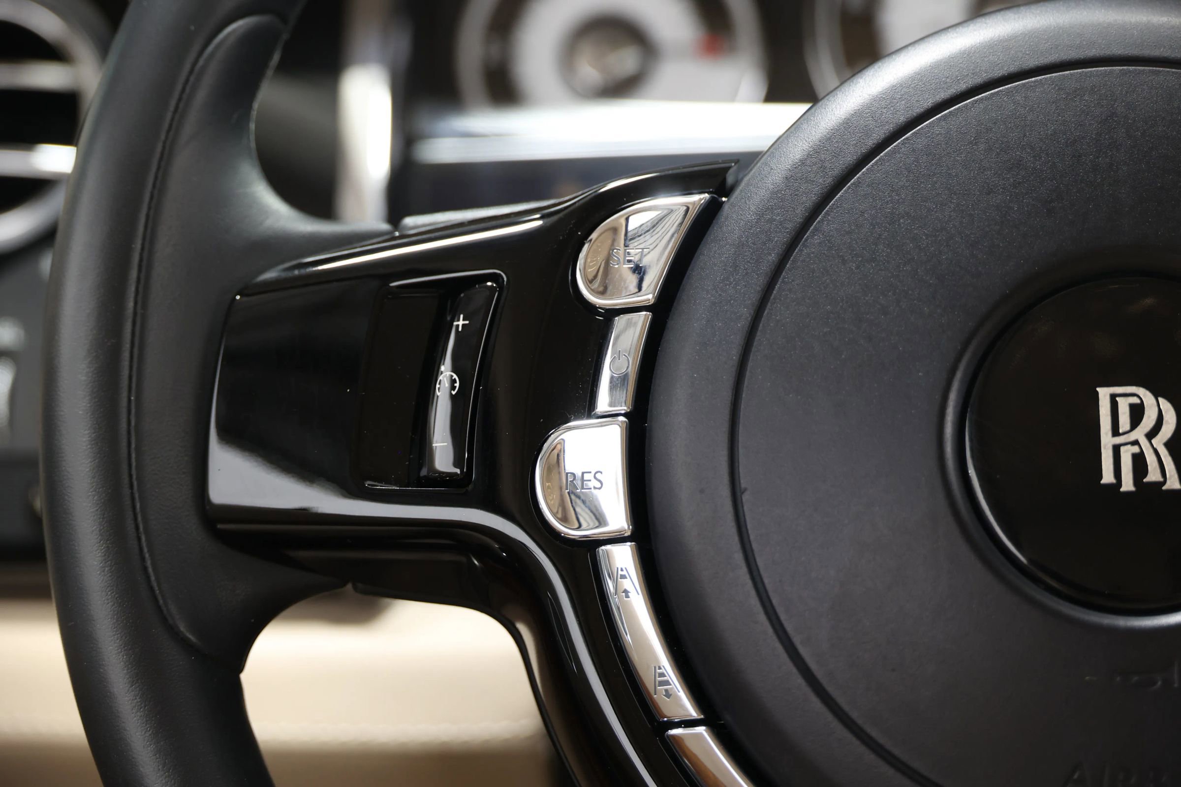 Used 2014 Rolls-Royce Wraith image 35