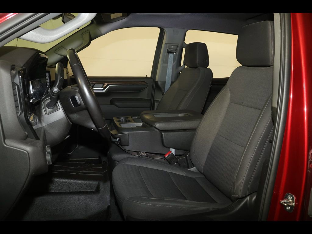 Used 2022 Chevrolet Silverado 1500 LT image 25