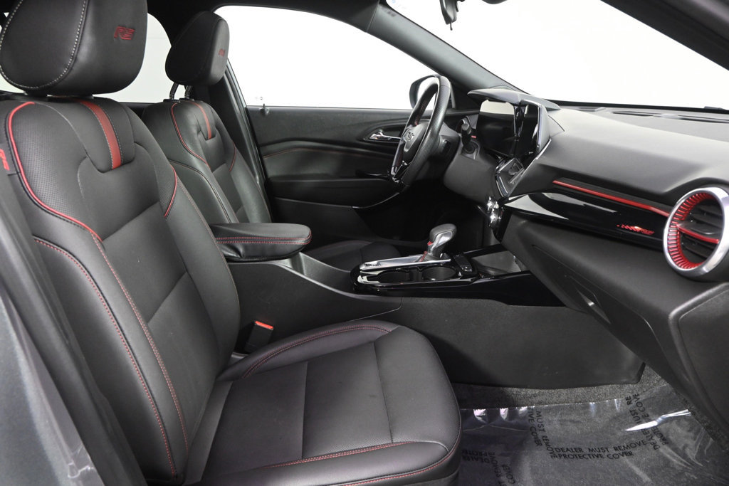 Used 2024 Chevrolet Trax RS w/ Sunroof Package FWD image 16
