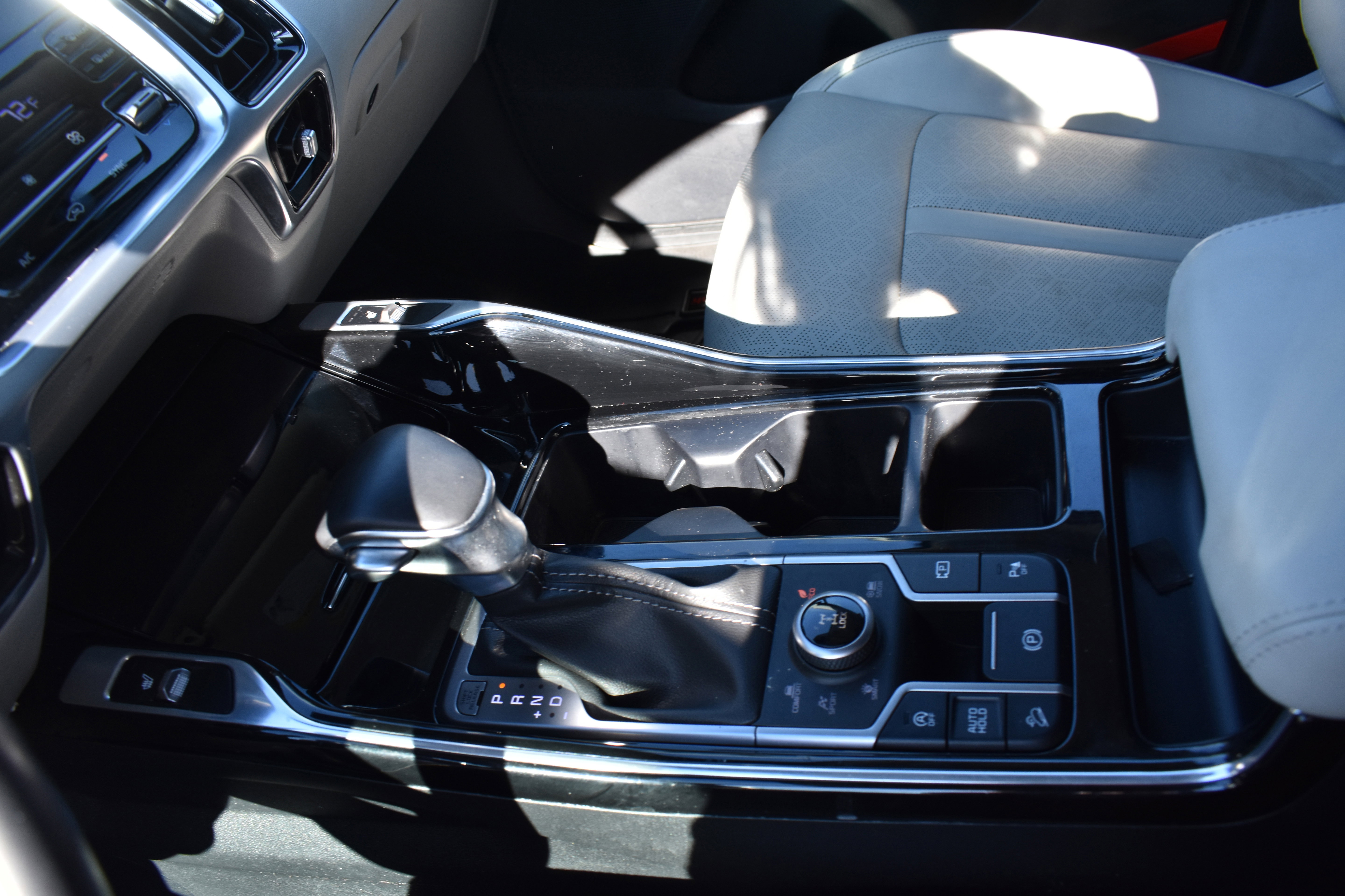 Used 2023 Kia Sorento SX image 24