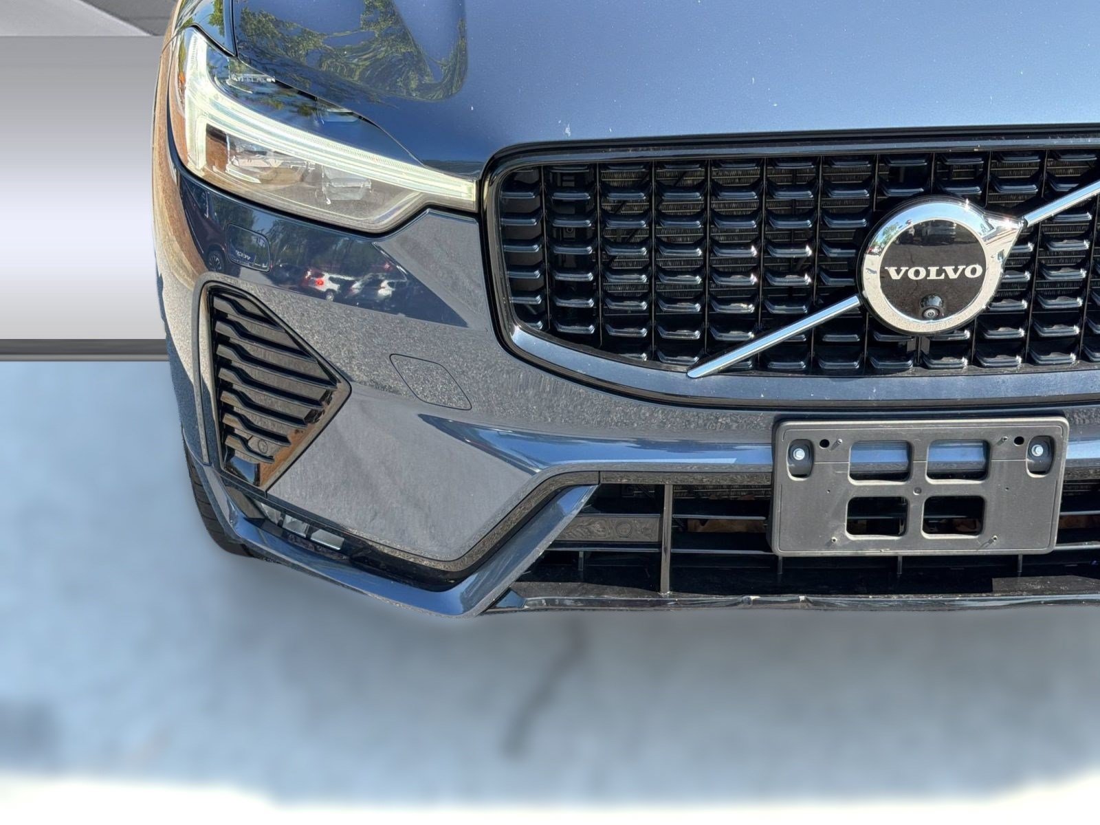 Certified 2024 Volvo XC60 B5 Plus w/ Climate Package AWD/4WD image 11