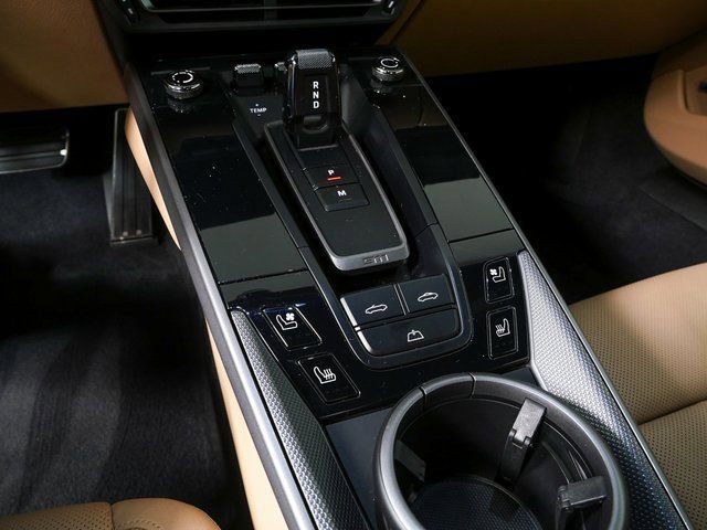 Certified 2020 Porsche 911 Carrera 4 image 18