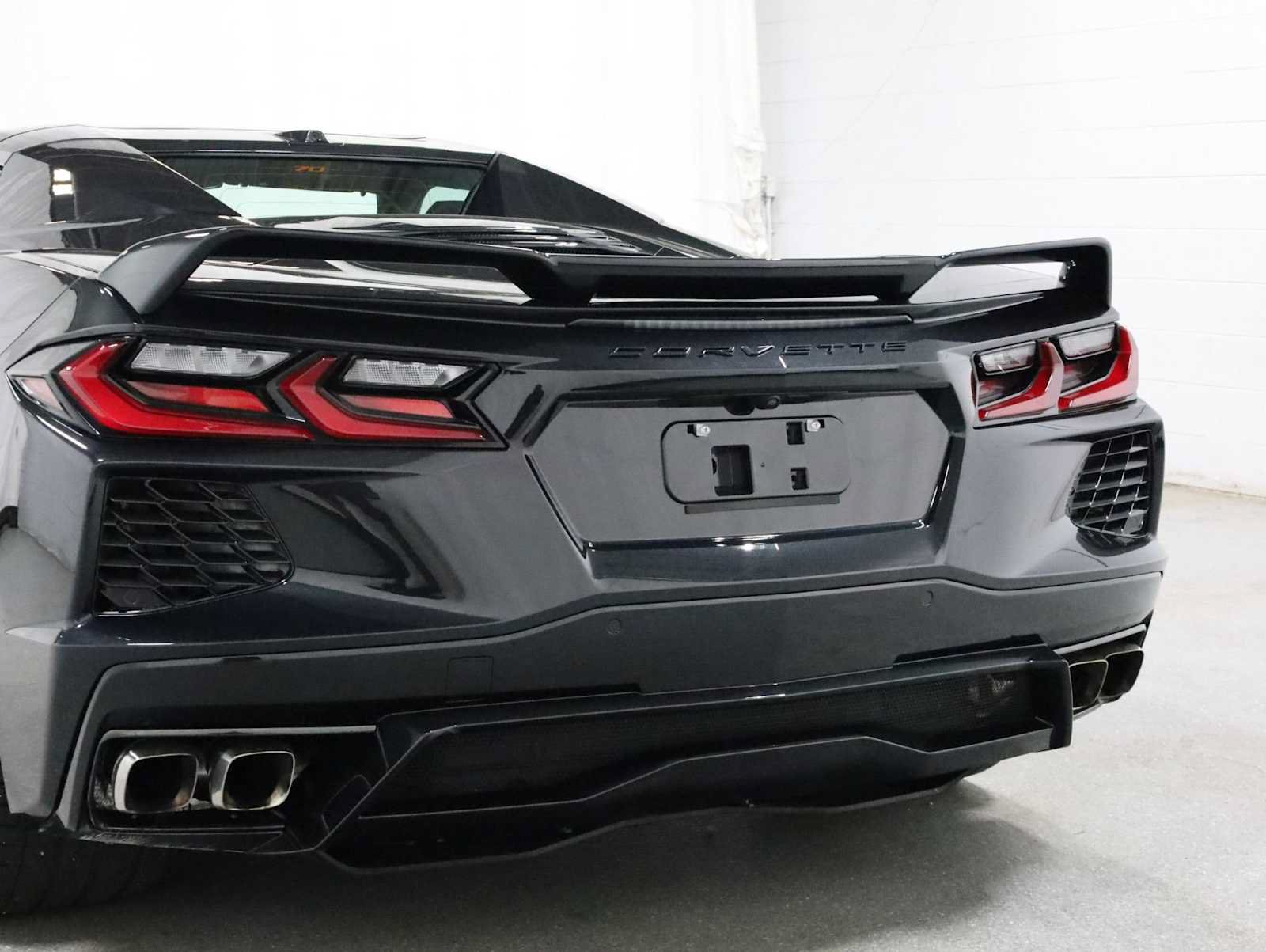 Used 2023 Chevrolet Corvette Stingray Premium Conv w/ Z51 Performance Package RWD image 8