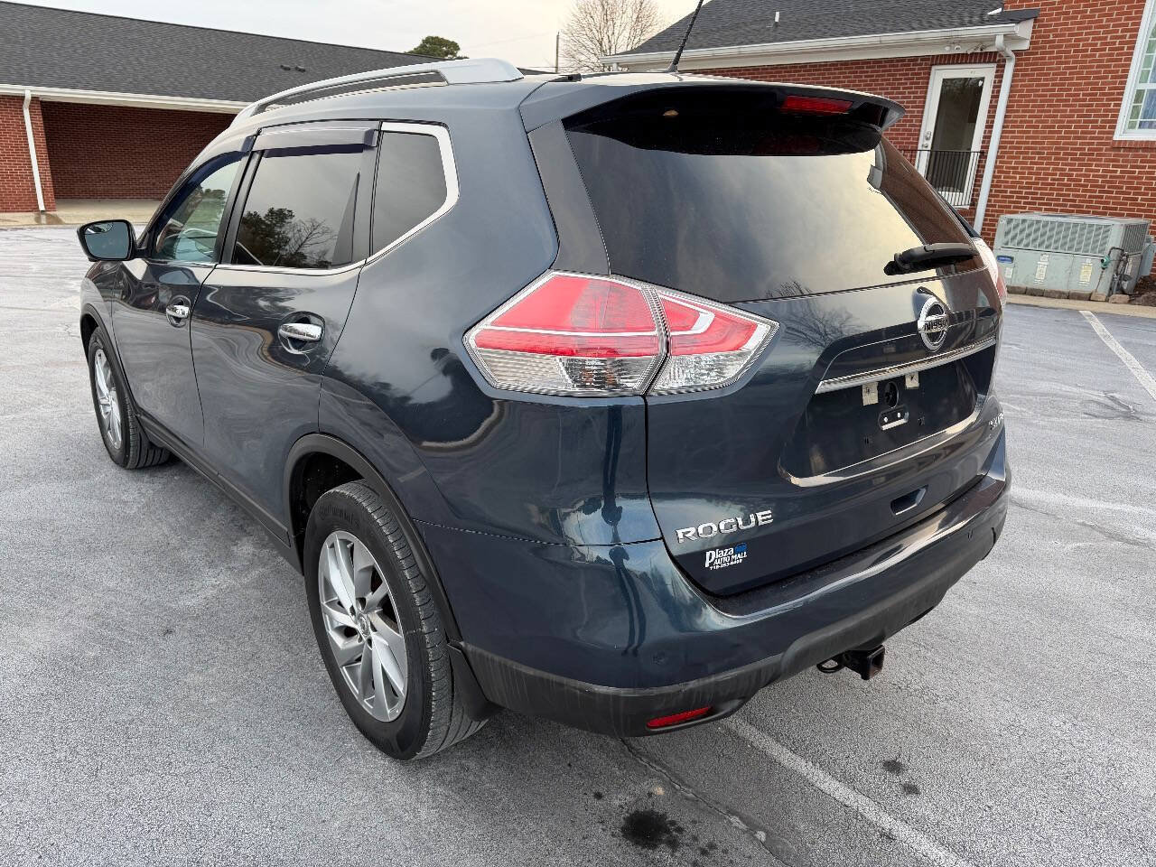 Used 2015 Nissan Rogue SL image 5