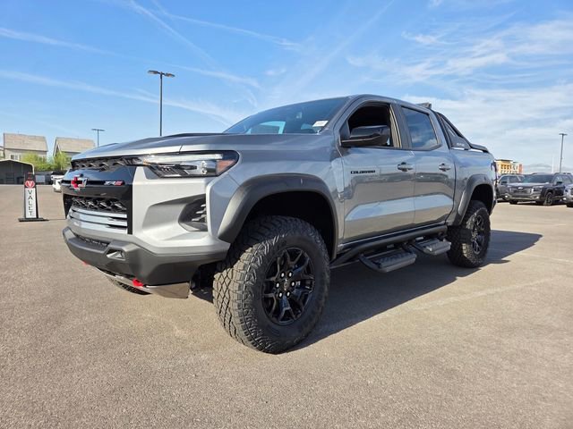New 2026 Chevrolet Colorado ZR2 w/ Midnight Edition AWD/4WD image 2