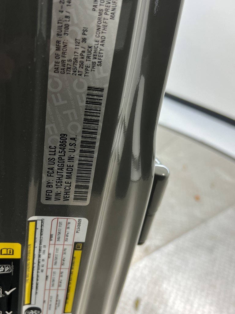 Certified 2023 Jeep Gladiator Sport image 45