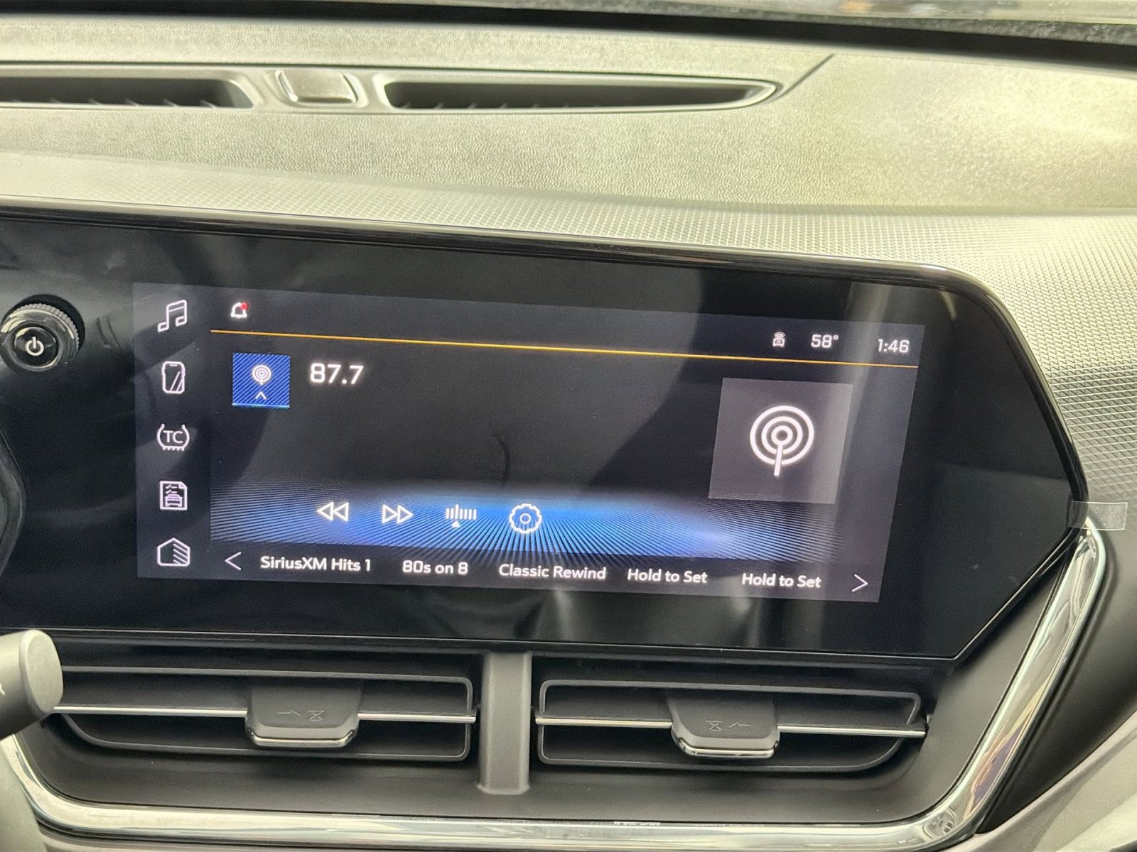 New 2026 Chevrolet Trax ACTIV w/ Sunroof Package image 18