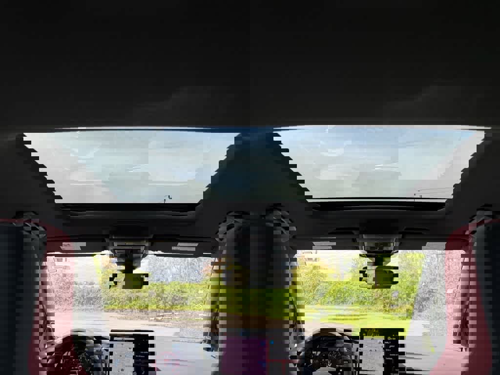 New 2025 Volkswagen GTI SE image 22