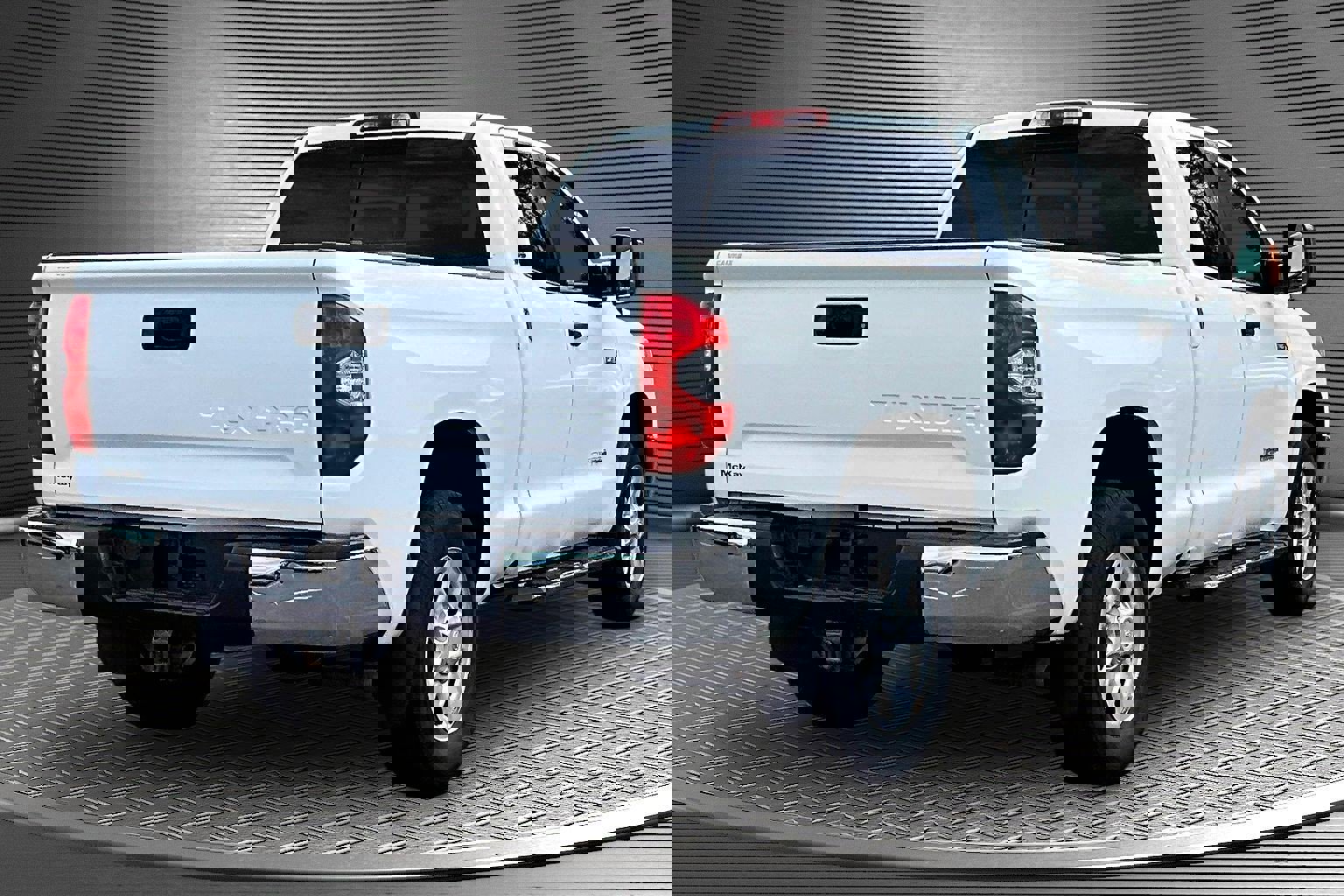 Used 2018 Toyota Tundra SR5 w/ SR5 Upgrade Package image 6