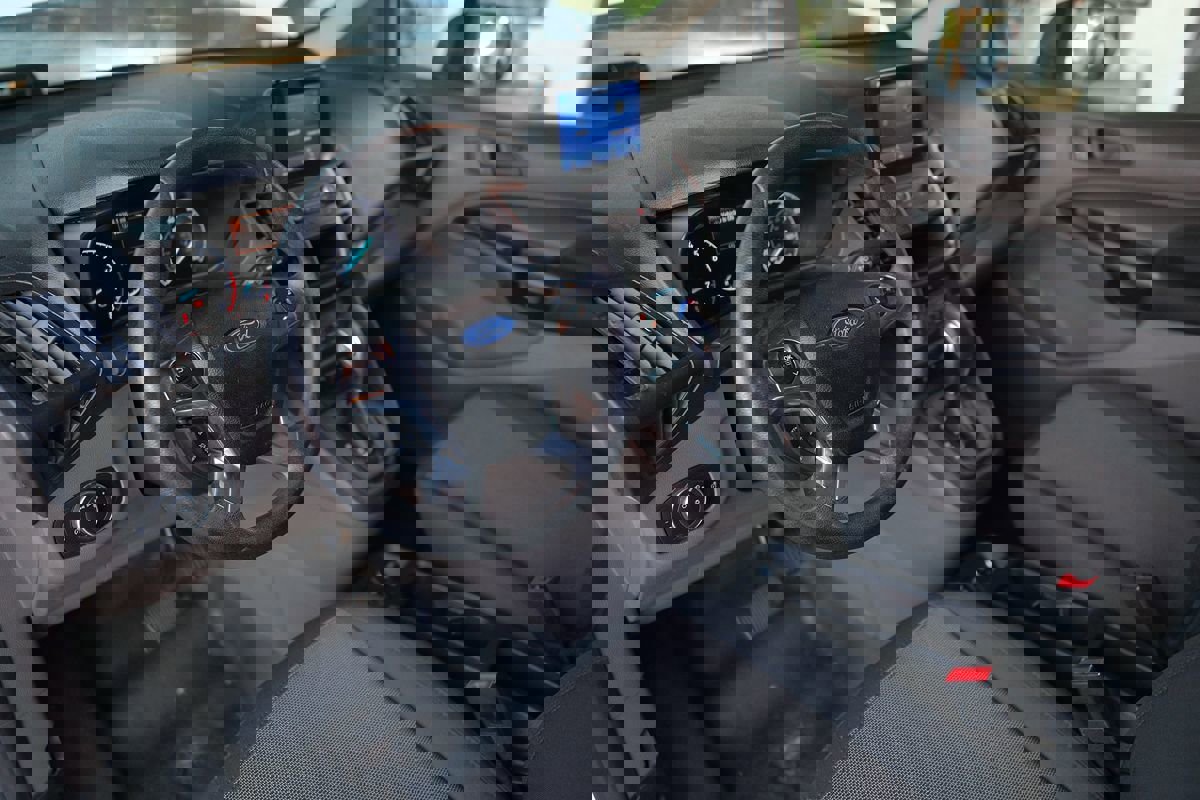 Used 2020 Ford Transit Connect XL image 15