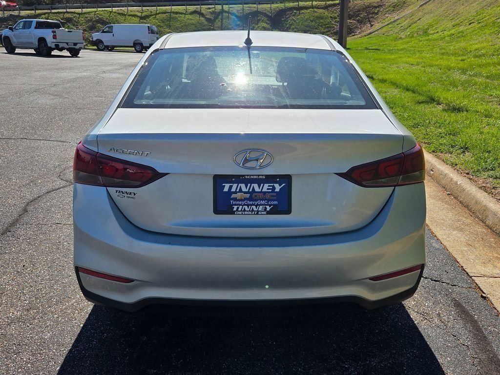 Used 2021 Hyundai Accent SE FWD image 4