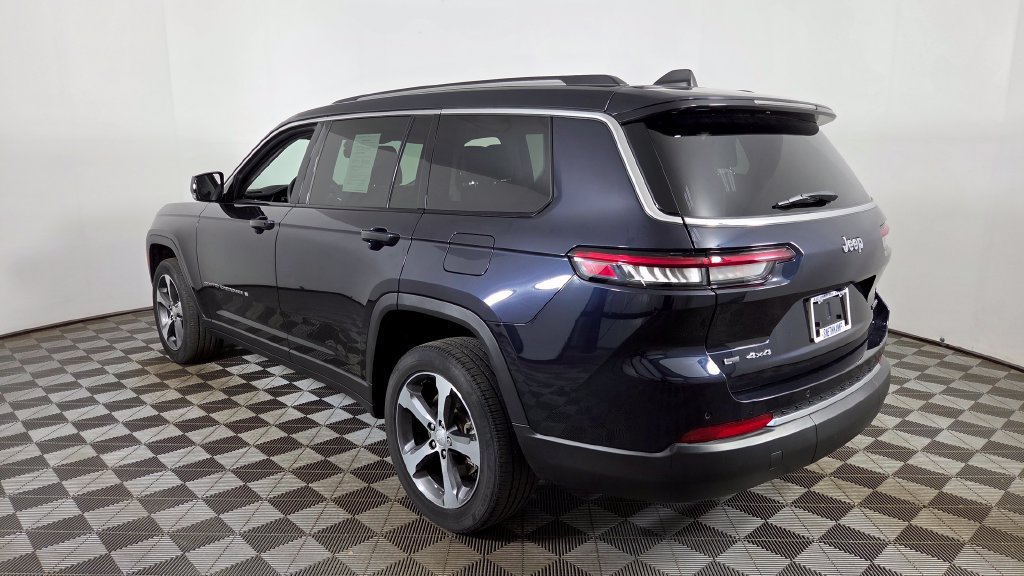 Used 2023 Jeep Grand Cherokee L Limited AWD/4WD image 7