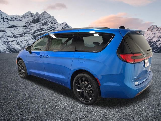 New 2026 Chrysler Pacifica Select w/ S Appearance Package image 8