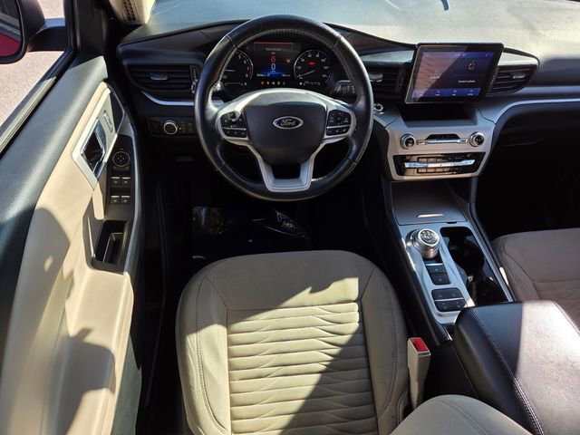 Used 2021 Ford Explorer XLT image 6