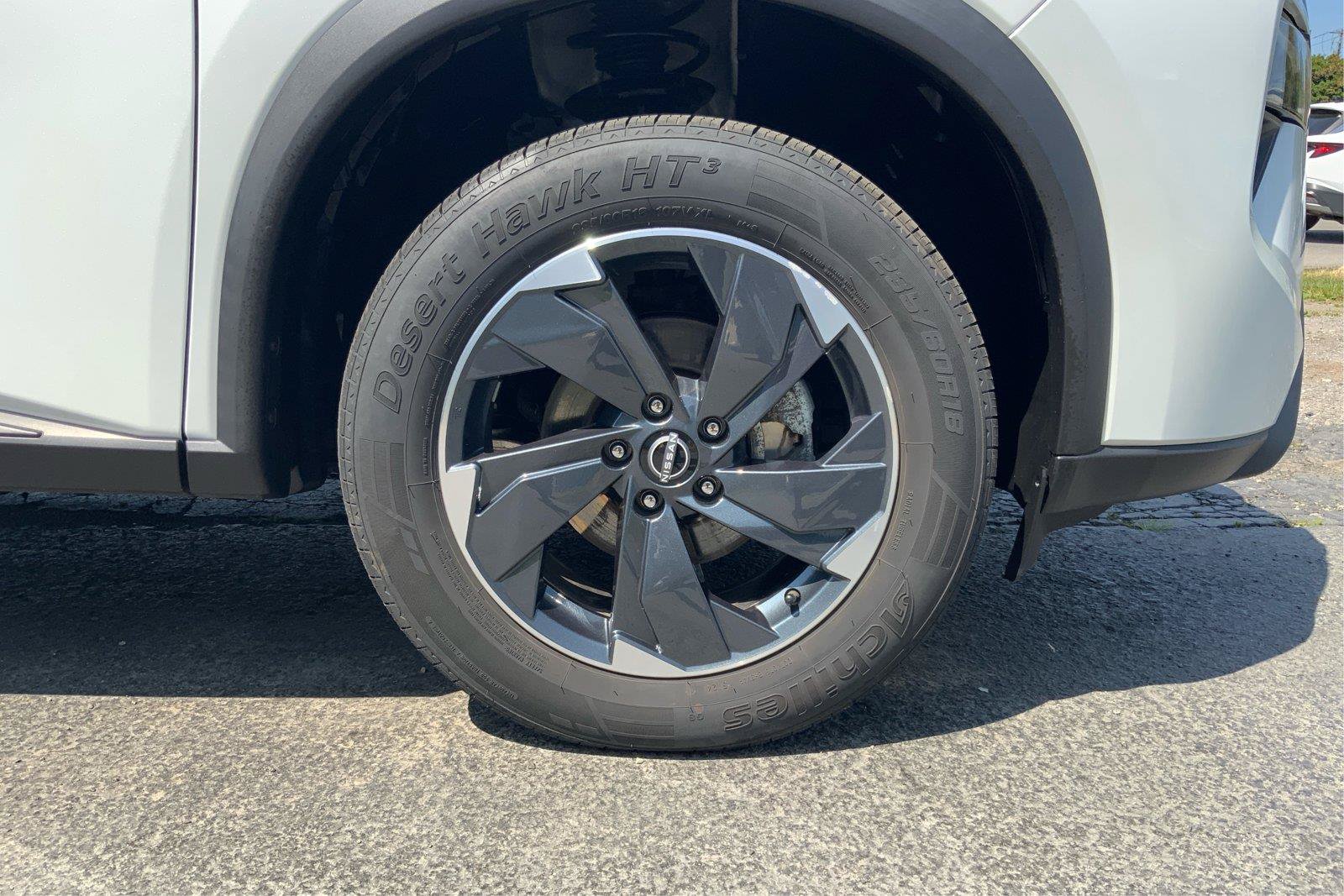Used 2024 Nissan Rogue SV AWD/4WD image 25