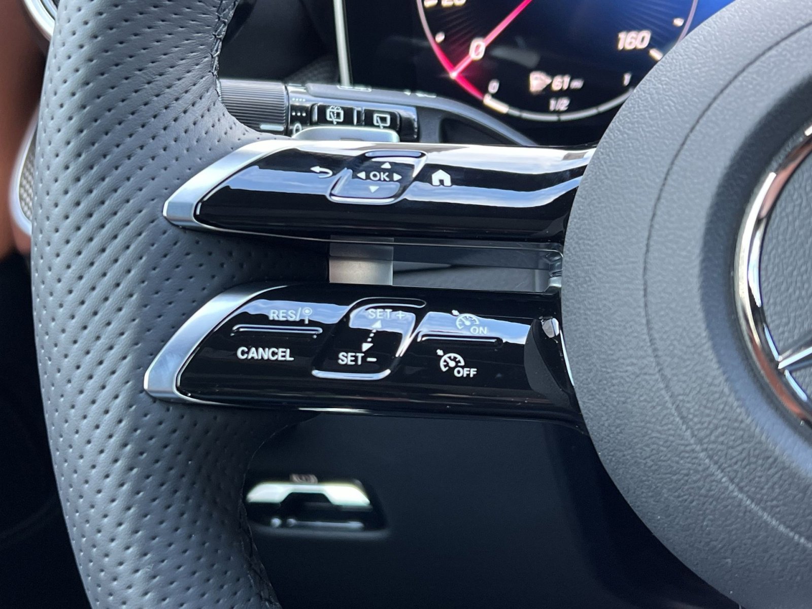 New 2026 Mercedes-Benz GLC 300 4MATIC image 30