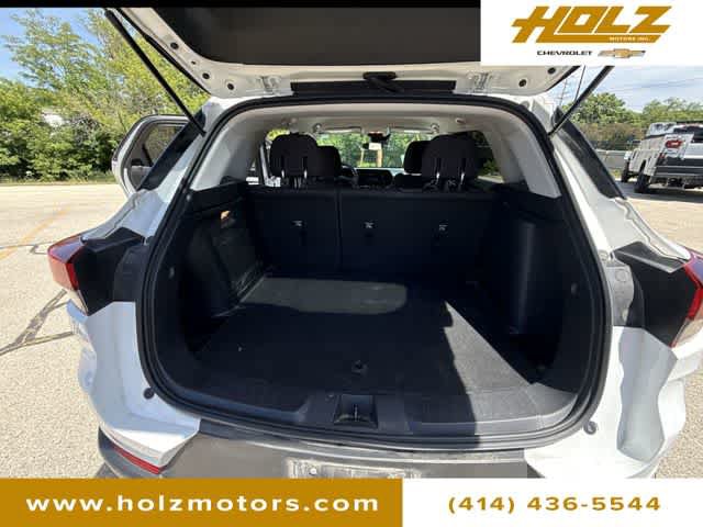 Used 2025 Chevrolet TrailBlazer LS w/ LS Convenience Package FWD image 24