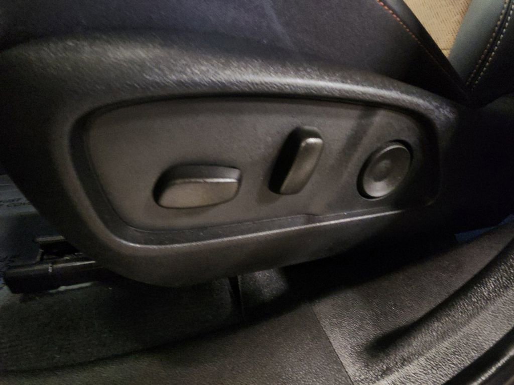 Certified 2026 Chevrolet Equinox ACTIV w/ Convenience Package III image 12