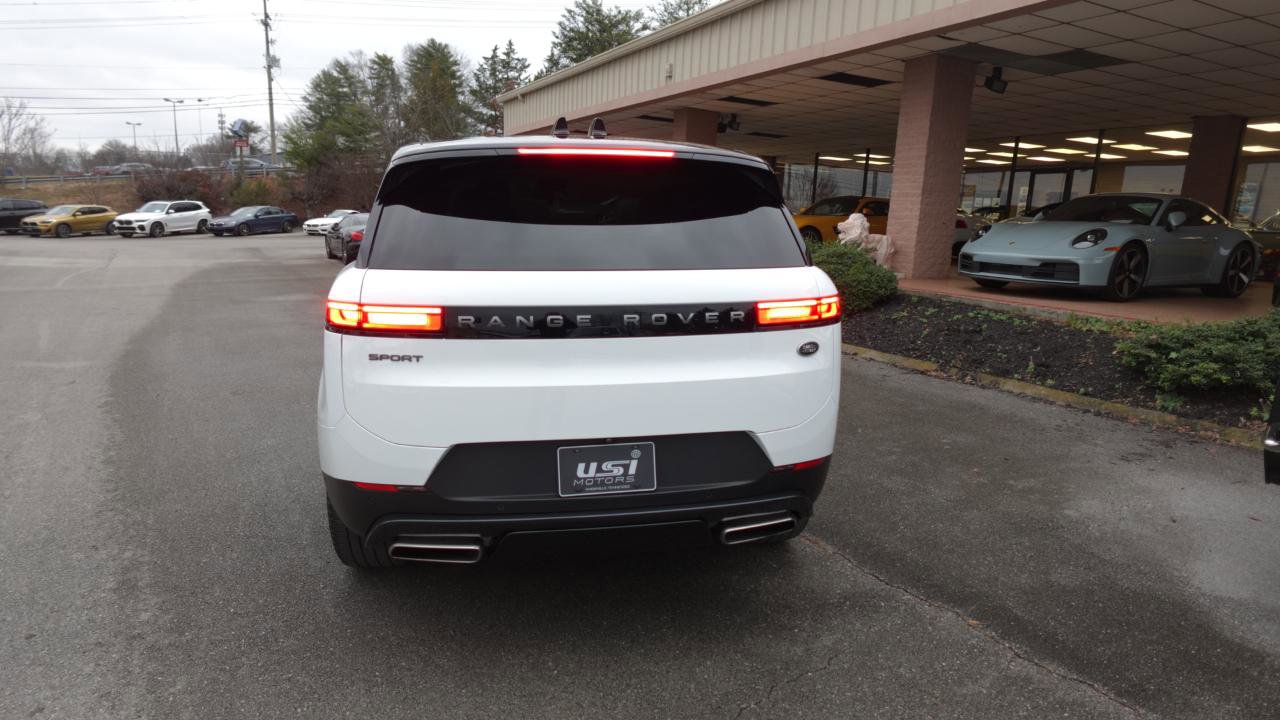 Used 2017 Land Rover Range Rover Sport HSE image 3