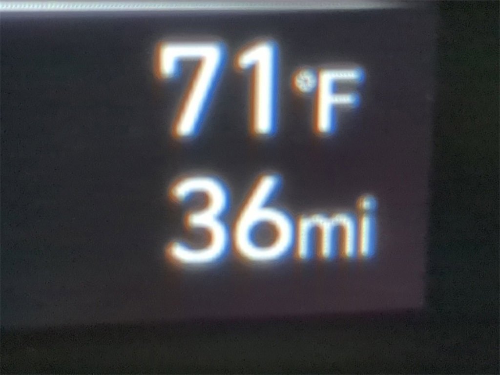 New 2025 Hyundai Venue Limited image 32