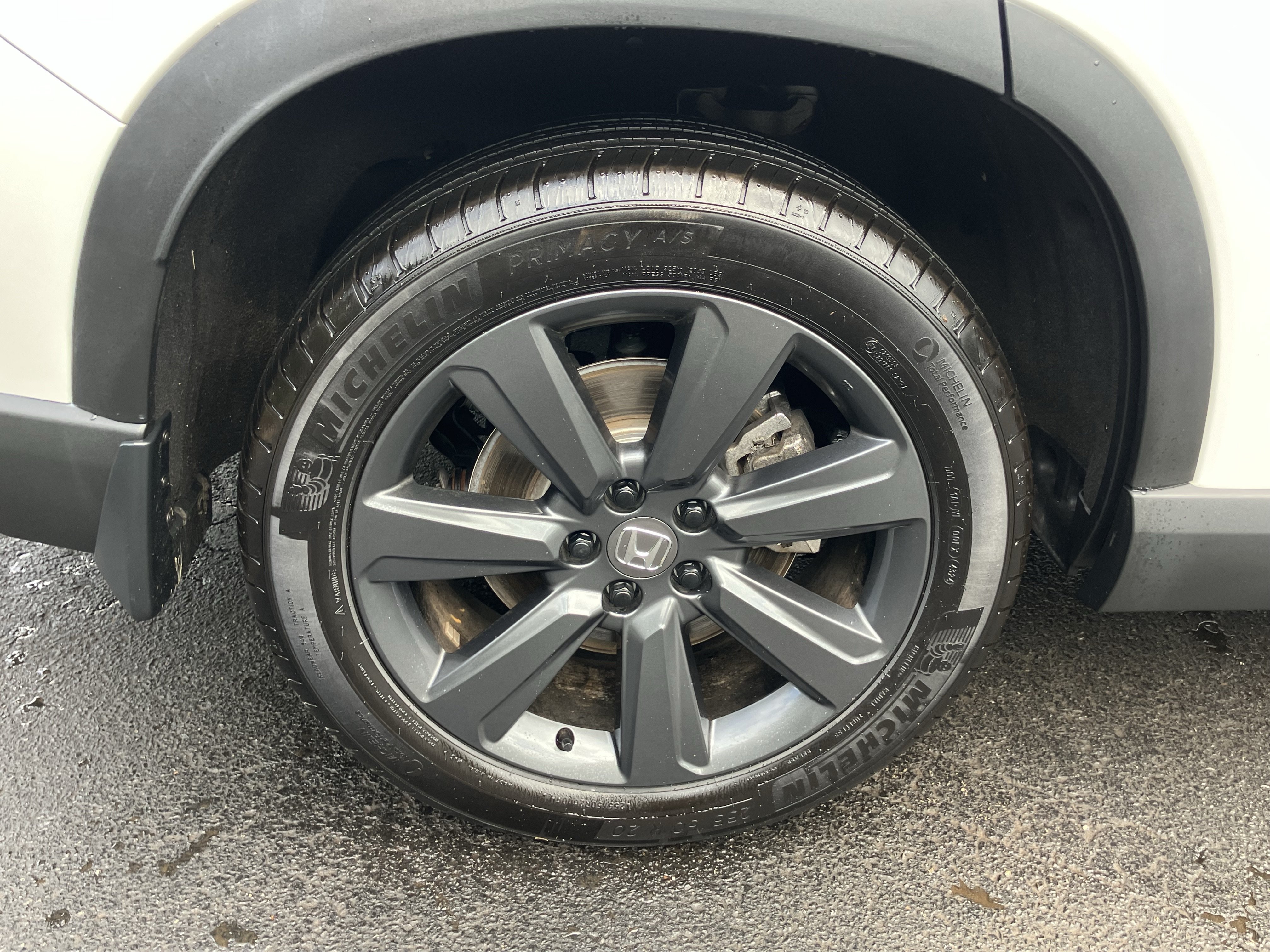 Certified 2025 Honda Pilot Sport image 13