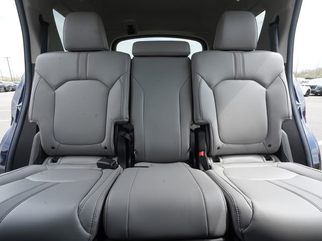 Used 2025 Honda Pilot Touring image 35