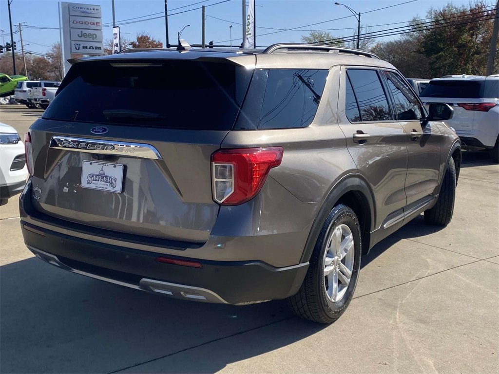 Used 2021 Ford Explorer XLT w/ Equipment Group 202A image 9