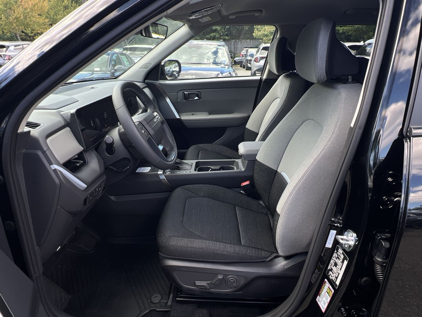 New 2027 Kia Seltos S FWD image 18