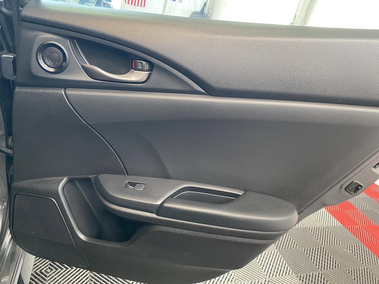 Used 2021 Honda Civic Sport image 10