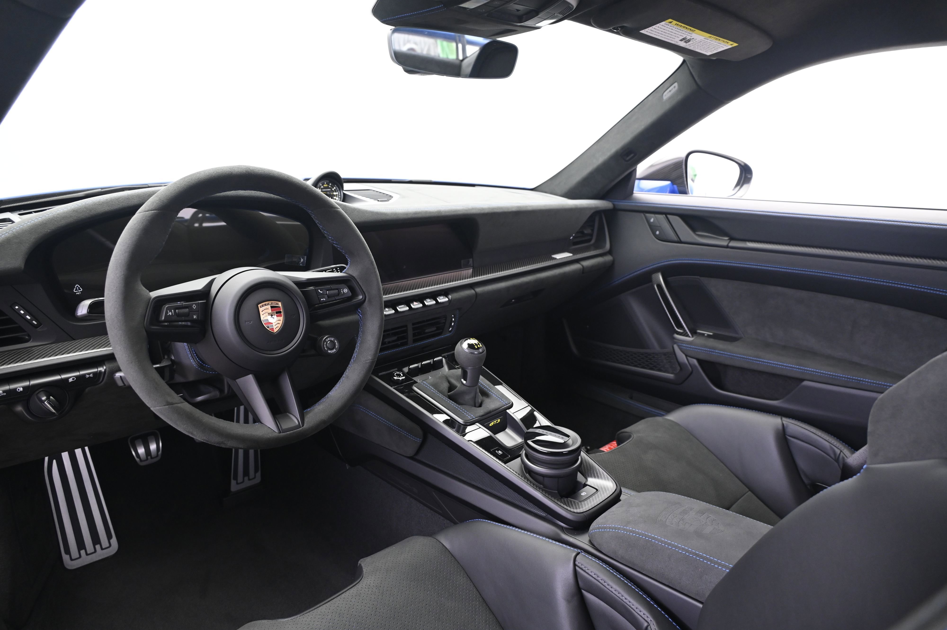 Certified 2025 Porsche 911 GT3 RWD image 4