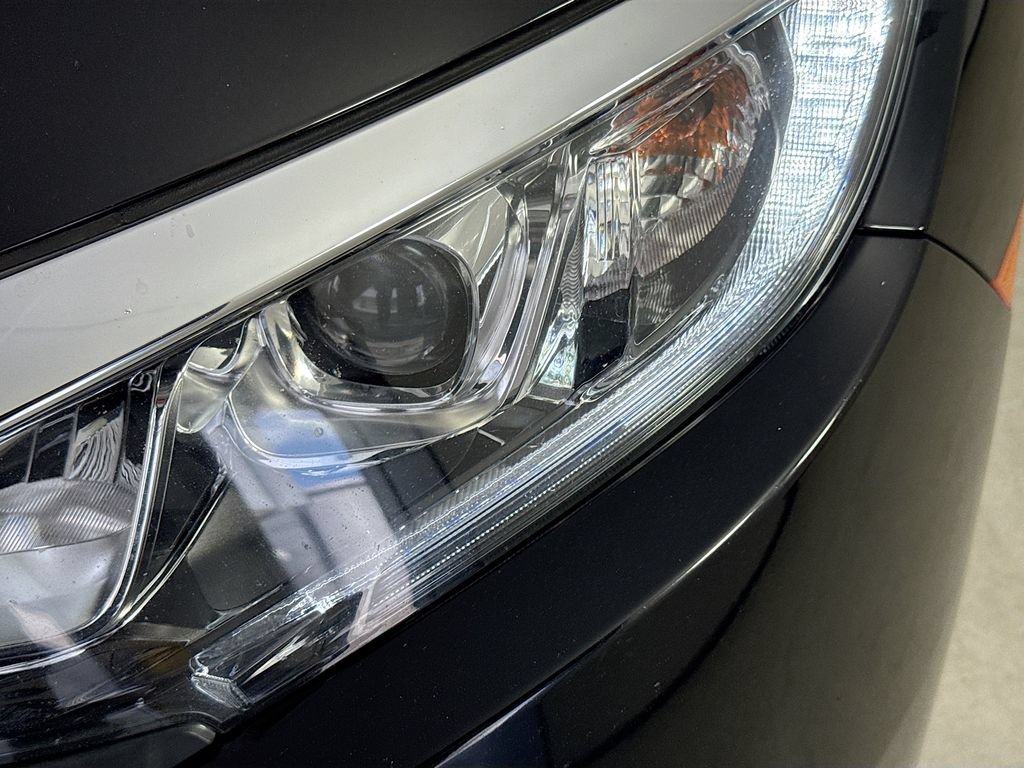Certified 2018 Honda Civic EX-L image 36
